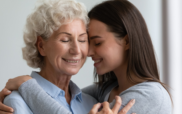 10 consejos para cuidar mayores en casa