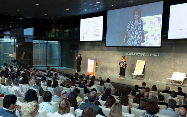 Registra gratis tu Candidatura en los Premios Vivofácil 2024