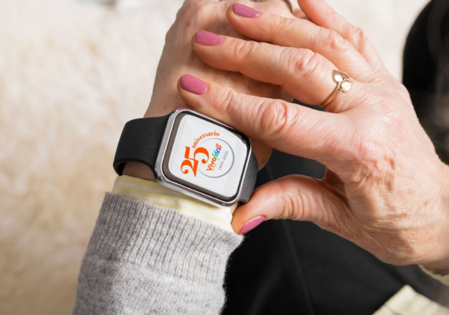 Vivofácil lanza Paco: Asistente personal innovador con servicios de apoyo personalizados para combatir la soledad y consultas médicas sin esperas