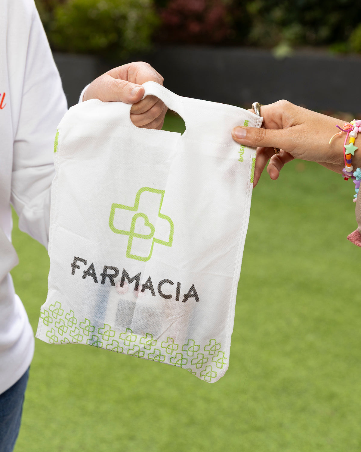 Recogida y entrega de medicamentos desde la farmacia que elijas