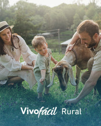 Servicios en el entorno rural familia disfrutando del campo Vivofácil Rural