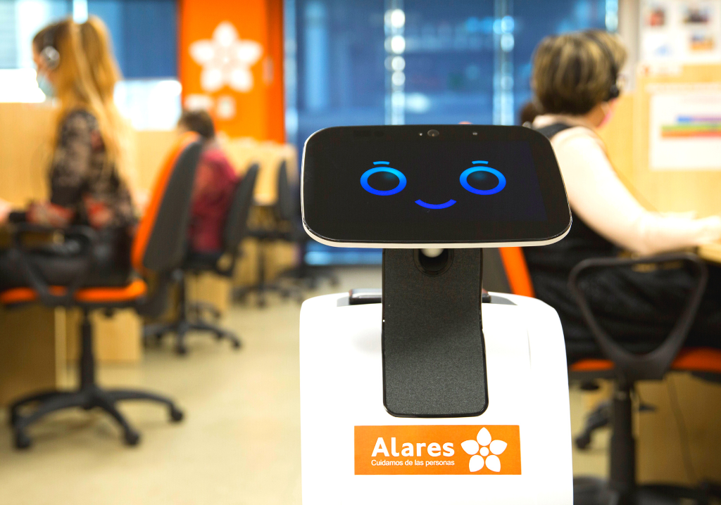 Presentamos a Lar, el primer robot asistente en un Centro Especial de Empleo